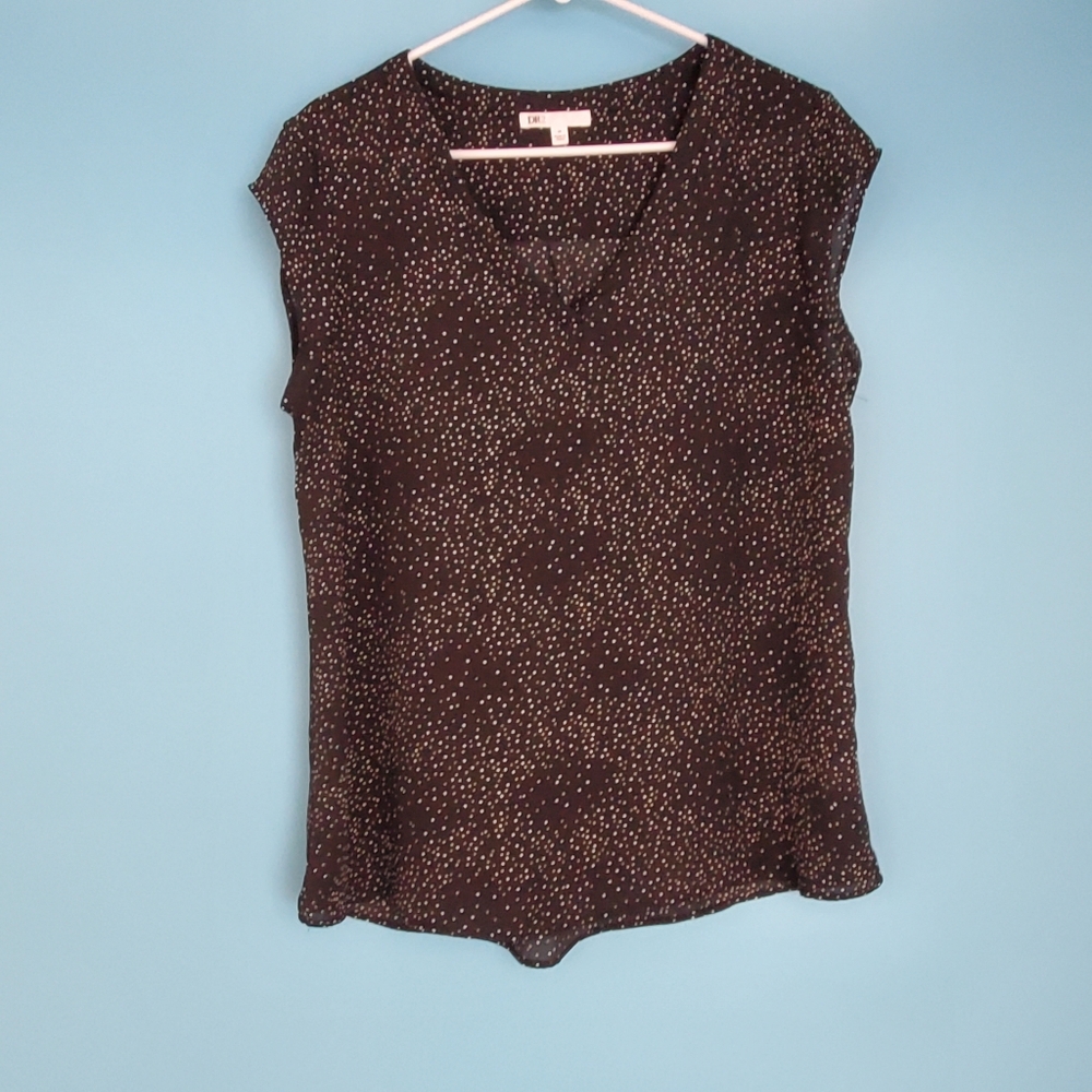 DR2 Blouse Size Medium Cap Sleeve